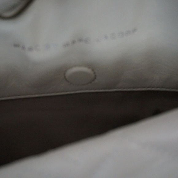 NWT Marc by Marc Jacob Circle in Square Quilted Shoulder Bag in off white - Picture 6 of 11